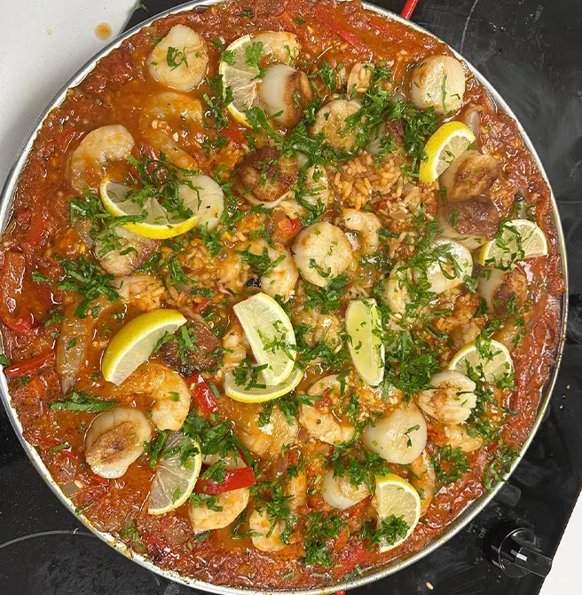 Shrimps & Scallops Paella Recipe at NutriaMed